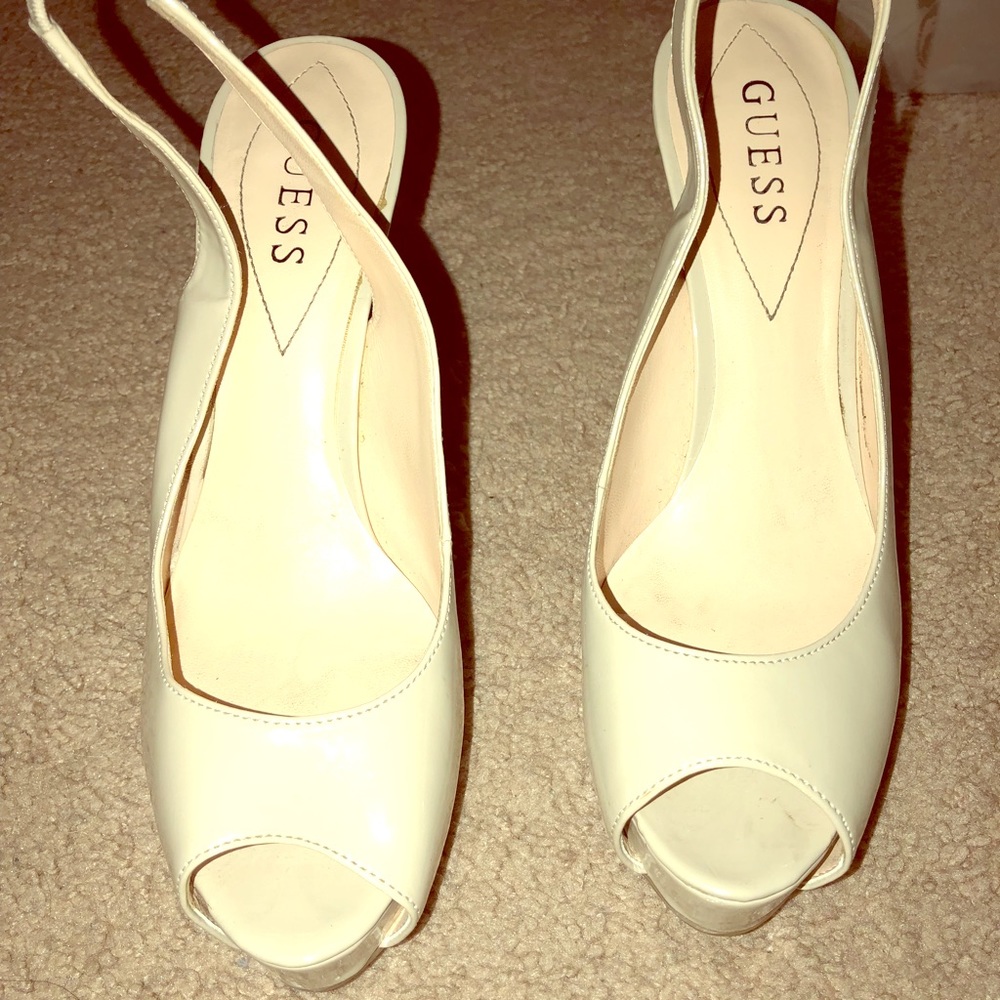 Guess 4” inch patent leather pep toe heels